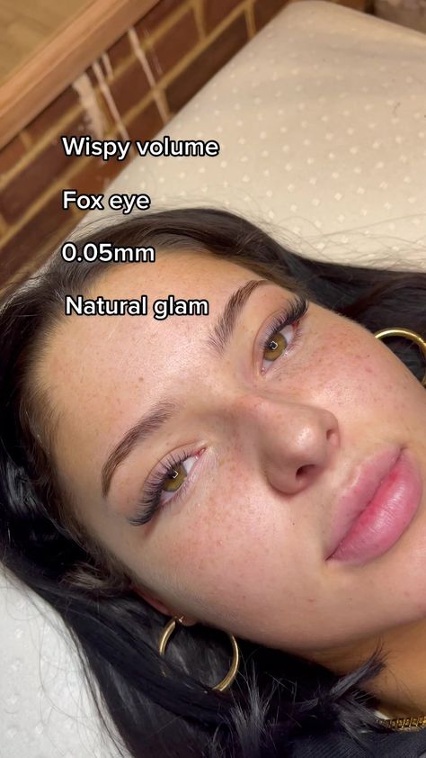 Aesthetic Lashes Natural, What To Ask For Eyelash Extensions, Mixing Lash Curls, Short Eye Lash Extensions, Most Natural Lash Extensions, Fox Eye Volume Lash Extensions, Cute Natural Eyelash Extensions, Eyelash Inspo Natural, Lashes That Look Like Extensions