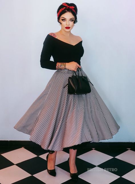 50s Party Outfit, 1950’s Outfits, Retro Party Outfit, 1950 Outfits, 1950s Outfit, Retro Chic Fashion, Grease Outfits, Outfits 50s, Moda Pinup