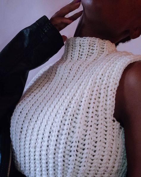 Couture, Crochet Cropped Turtleneck, Crochet Turtleneck Crop Top, Turtle Neck Crochet Pattern, Mock Neck Crochet Pattern, Turtleneck Crochet Pattern Free, Crochet Turtleneck Pattern, Crochet Turtleneck Top, Crochet Turtle Neck Top