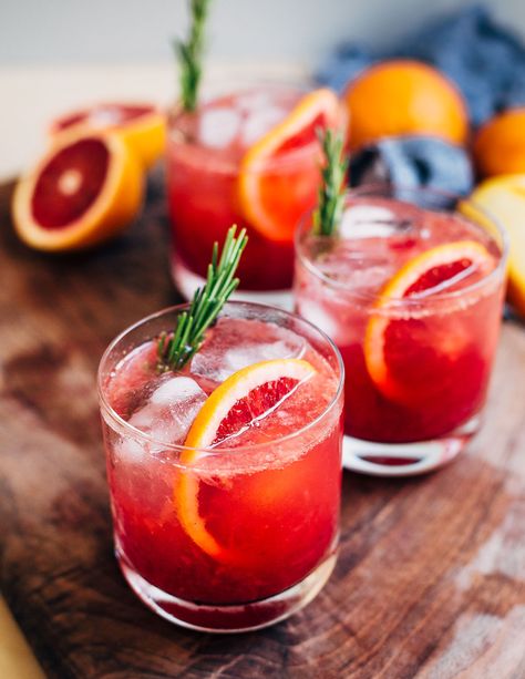 Non-Alcoholic Blood Orange Spritzers Aperitif, Aperol Spritz Mock Tail, Mocktail Aesthetic Dark, Mocktails Non Alcoholic New Years, Blood Orange Mocktail Recipes, Sparkling Cider Mocktail Non Alcoholic, Halloween Mocktails Non Alcoholic, Simple Mocktails, Blood Orange Mocktail