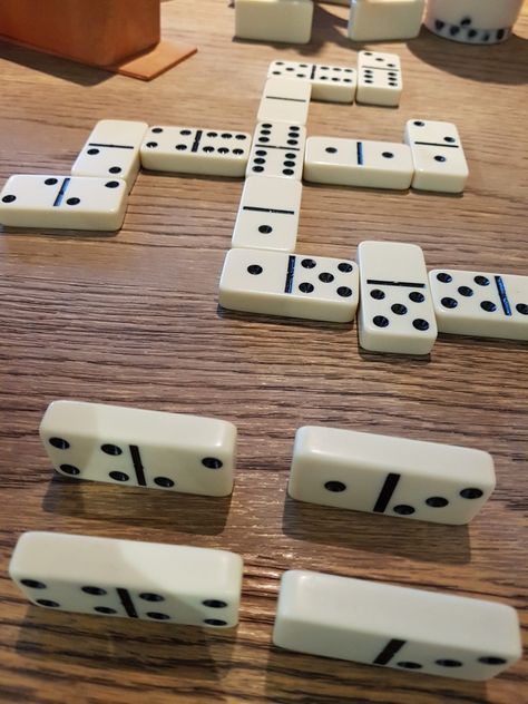 Dominoes Playing Domino Aesthetic, Dominoes Aesthetic, Dominos Game, How To Play Dominoes, Light Purple Wallpaper, Game Night Parties, Instagram Design Creative, Wonder Twins, Simple Birthday Party