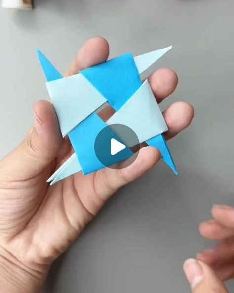 Origami Ideas Cute Easy, Paper Plane With Launcher, Only Paper Crafts, Construction Paper Arts And Crafts, Paper Crafts Flying, Cool Paper Planes, Simple Paper Airplanes, Origami Activity For Kids, Paper Oragami Ideas Easy