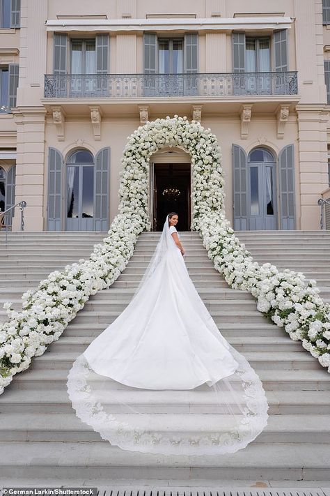 Revealed: Nada Kamani's showpiece Dior gown took a staggering 540 hours to make as she tied the knot at £20million wedding to PrettyLittleThing boss Umar Kamani | Daily Mail Online Christian Dior Wedding Gown, Dior Wedding Gown, Dior Wedding Dresses, Dior Wedding, Tom Ford Tuxedo, Dior Gown, Lash Quotes, Lace Veils, White Gowns