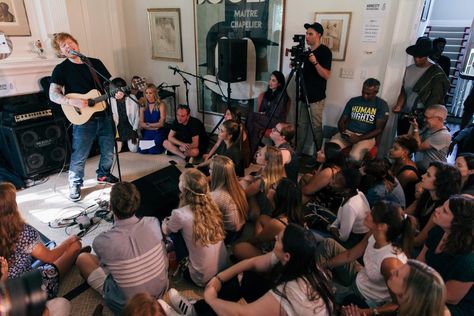 Private Concert Aesthetic, Backyard Concert, Band Room Ideas, Intimate Concert, Montreal Apartment, House Concert, Third Space, Band Room, Tiny Desks