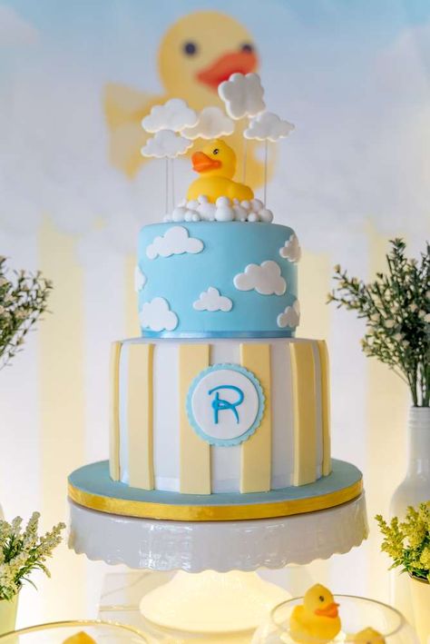 Garden Rubber Duck 1st birthday party | CatchMyParty.com Rubber Duck Baby Shower Ideas, Duck Birthday Party Ideas, Rubber Duck Birthday Party Ideas, Rubber Duck Birthday Party, Rubber Duck Cake, Duck Birthday Theme, Duck Birthday Party, Rubber Ducky Birthday, Rubber Duck Birthday