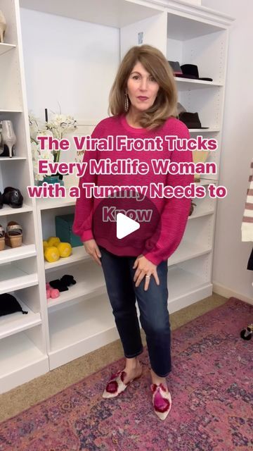 Mary Michele Nidiffer on Instagram: "OK, OK, I get it. The Front tuck isn’t for everyone. So here are 2 ways you can style your top while still keeping the tummy covered. 1/ The Belt Trick - one of my tried and true hacks, this is great to create a high-low look, break up the horizontal line of your top and add polish. 2/ The Bracelet Trick - Who knew a bracelet and a rubberband could add such a fun touch to your boxy top? This creates a design element, makes your top less boxy and still gives you the coverage you want! Which one will you try? Want to learn more about busting out of a style rut? Go to Fightthefrump.com now for more great solutions! #stylerut #styleinspo #midlifewomen #womenover40 #womenover50 #womenover60 #stylemyths #stylefashion #styleforrealwomen #selflove #women Stylish Work From Home Outfits, Boxy Top Outfit, Big Tummy Outfits For Women, Front Tuck Shirt, Belt Trick, Style A T Shirt, T Shirt Hacks, Packing Hacks Clothes, Chic Clothing Style