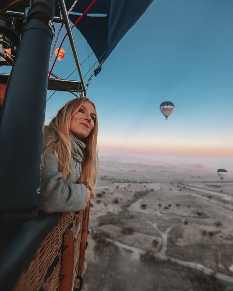 Ride on a hot air balloon in Cappadocia Hot Air Balloons Photography, Balloon Pictures, Arizona Vacation, Balloon Flights, Hot Air Balloon Rides, Air Balloon Rides, Arizona Travel, The Sunrise, Ride On