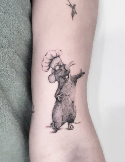 Ratatoullie Tattoo, Remy Tattoo Ratatouille, Ratatouille Tattoo Ideas, Ratatouille Tattoo Small, Chef Tattoo Ideas Female, Remy Tattoo, Cooking Tattoo Ideas, Chef Tattoo Design, Chef Tattoo Ideas