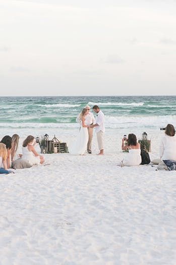 This Couple Had a $500 Beach Wedding and It Was Nothing Short of Stunning   #purewow #decor #advice #wedding #money Budget Beach Wedding, Cheap Beach Wedding, Small Beach Weddings, Money Wedding, Simple Beach Wedding, Casual Beach Wedding, Dream Beach Wedding, Beachy Wedding, Boho Beach Wedding