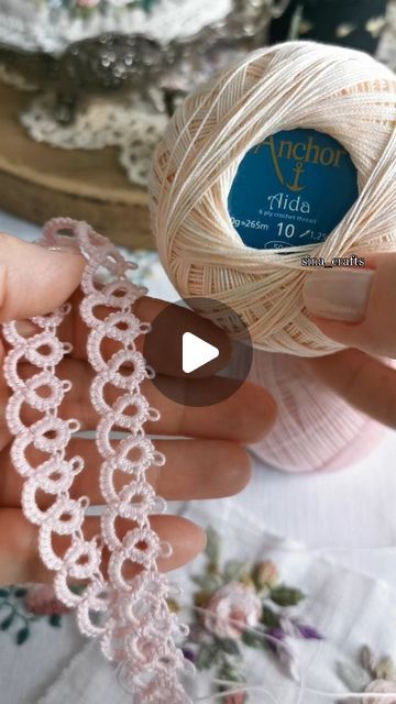 Crochet Lace Edging Tutorial, Lace Making Tutorial, How To Make Lace Tutorials, Crochet Edging Tutorial, Needle Tatting Tutorial, Tatting Tutorial, Sewing Lace, Lace Crafts, Crochet Lace Edging