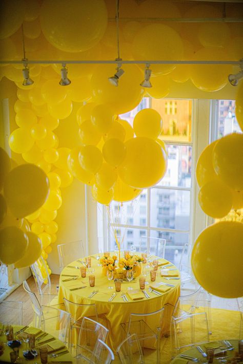 These Parties Prove Monochrome is the New Neutral | PartySlate Mango Party Theme, Yellow Birthday Party Decorations, Monochromatic Party, Yellow Party Decorations, Yellow Birthday Parties, Recuerdos Primera Comunion Ideas, Happy Birthday Decor, Milestone Birthday Party, Pe Games