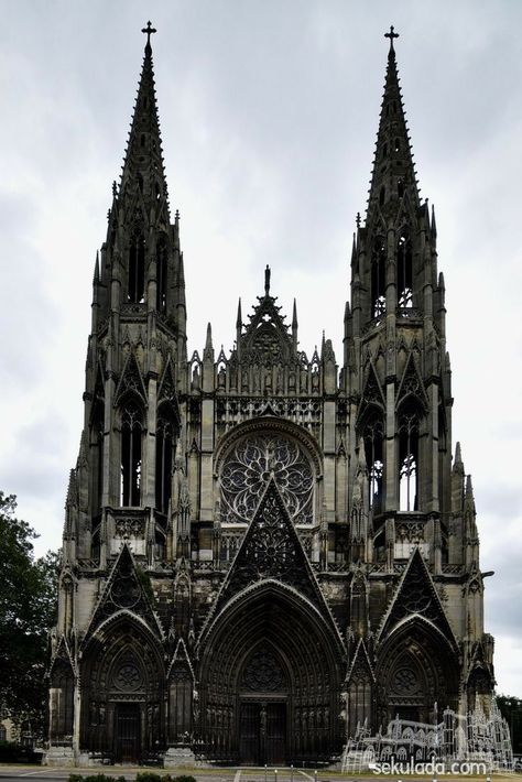 Cathedral Architecture, Gothic Cathedrals Aesthetic, Gothic Buildings Architecture, Goth Castle, Goth Architecture, Gothic Architecture Drawing, Gothic Castle, Gothic Buildings, Gothic Cathedrals