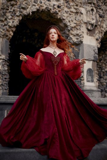 "Lady Aurora" by Laura Sheridan #fstoppers #Fashion Medieval Dress, Red Fantasy Dress, Goth Styles, Types Of Goth, Fantasy Gown, Fantasy Dresses, Queen Dress, Fantasy Gowns, Fantasy Dress