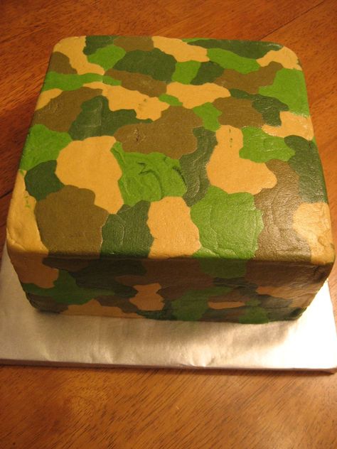 Camo Cakes, Army Birthday Cakes, Camouflage Cake, Camo Cake, Paintball Birthday, Army Cake, Military Cake, Baby Shower Camo, Military Party