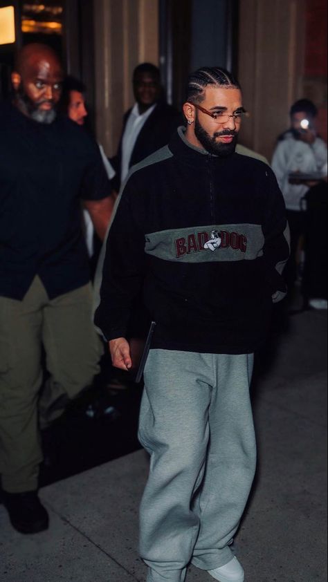 Drake Fashion, Mode Old School, Drake Clothing, Minimal Streetwear, Ropa Hip Hop, Rapper Outfits, Street Fashion Men Streetwear, Guys Clothing Styles, Street Style Outfits Men