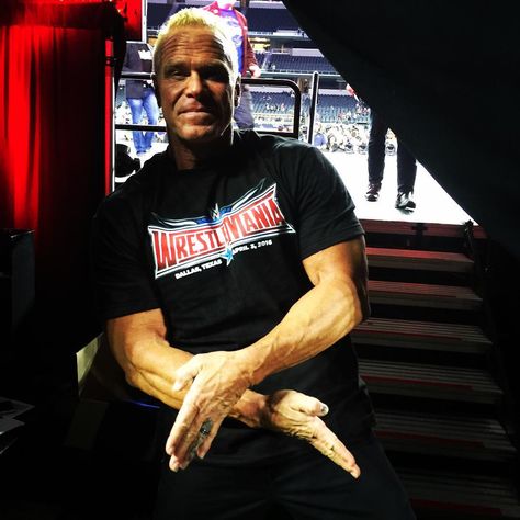 Billy Gunn makes a unsuspecting run-in to close out the #wrestlemania on-sale party in style! Billy Gunn Wwe, Billy Gunn, Wwe 2k, Lucha Underground, Wwe Photos, Wwe Wrestlers, Nov 6, Wwe Superstars, Pro Wrestling