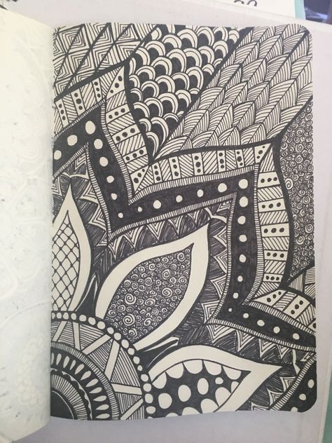 Colour Full Drawing, Designs To Draw Patterns, Seni Mural, Seni Pastel, Easy Mandala Drawing, Colour Full, Mandala Art Therapy, Doodle Art Journals, Cute Sketches