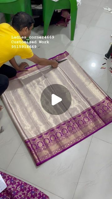 Blouse Design For Heavy Saree, Half Saree Skirt Designs, Suit Made From Saree, Saree Tops Design, Dress From Silk Saree, Silk Saree Lehenga Designs, Letest Top Design Woman Dresses, Can Can Skirt For Lehenga, Lehnga From Saree