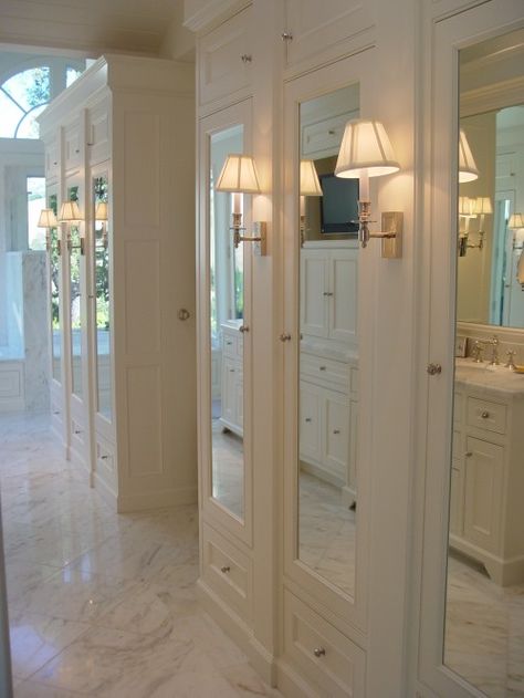 . Mirror Closet Doors, Traditional Bathroom Designs, Casa Clean, Dressing Room Closet, Beautiful Closets, Build A Closet, Dream Closets, Closet Door, غرفة ملابس