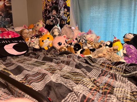 Bed With A Lot Of Stuffed Animals, Cute Bed With Plushies, Cozy Bed With Stuffed Animals, Beds With Plushies, Bed Filled With Plushies, Bed With Lots Of Stuffed Animals, Plushies Bedroom Aesthetic, Room Full Of Plushies, Stuffed Animal Pile