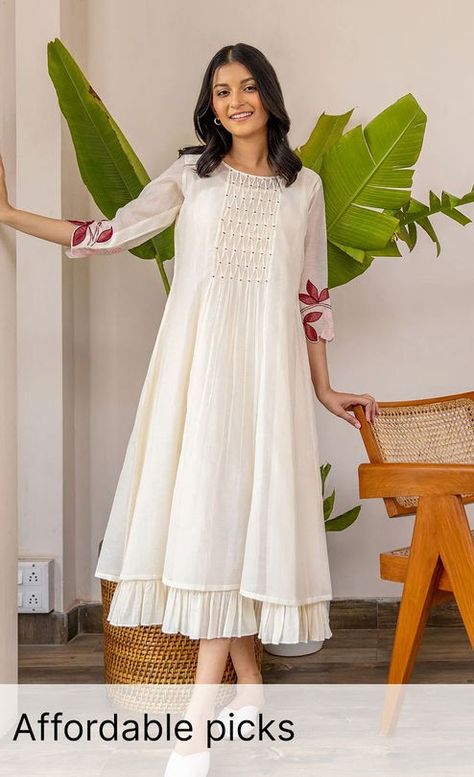 AMAZING SHOPPING DEALS Couture, Smocked Dress For Women, Holi Outfits, Kurthi Design, Salwar Kurta, Kurta Patterns, Salwar Pattern, Casual Frocks, India Dress