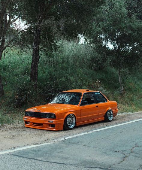 @ultimateklasse on Instagram: “🍊@tangthirty  #BMW #E30 #UltimateKlasse #KasselPerformance #CoynePerformance #CAtuned #bimmer #bmwcca #ultimatedrivingmachine…” Orange Bmw E30, Bmw E30 Drift, Bmw E30 325, Bmw M3 E30, E30 Bmw, Slammed Cars, Bmw E30 M3, Dream Cars Bmw, E30 M3