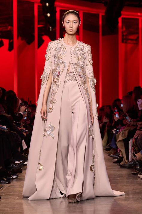 Elie Saab Spring, Elie Saab, Couture, Elie Saab Couture, Elie Saab Couture 2024, 2024 Couture, Couture 2024, Vogue Runway, Spring 2024