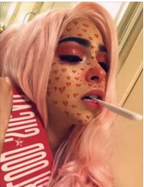 Love sick costume Love Sick Makeup, Sick Makeup Look, Sick Makeup, Makeup Faces, Halloween Fits, Sick Drawings, Makeup Things, Meditation And Yoga, Love Sick