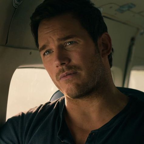 Chris Pratt Jurassic world fallen kingdom. Owen Jurassic World, Jurassic World Chris Pratt, Christopher Pratt, Owen Grady, Heather Mason, Morris Chestnut, Fallen Kingdom, Michael Ealy, Timothy Olyphant