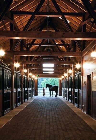 5 Acre Hobby Farm Layout, Horse Stable Layout, Fancy Horse Barns, Simple Horse Barns, Cow Barn, Barn Layout, Classic Equine, Horse Barn Designs, Dream Stables