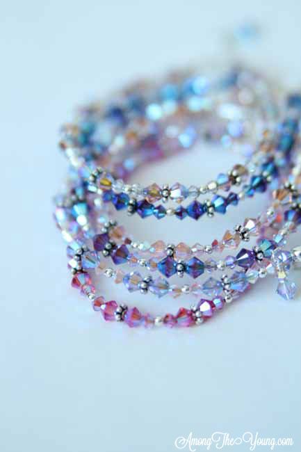 I recently made 20+ Swarovski crystal bracelets for the sweetest lady and had to share how pretty they turned out. Crystal Beaded Bracelets Swarovski, Diy Swarovski Jewelry, Diy Jewelry Beads, Swarovski Bracelet Diy, Bicone Bracelet, Crystal Jewelry Diy, Jewelry By Brand, Gelang Manik, Swarovski Crystal Jewelry