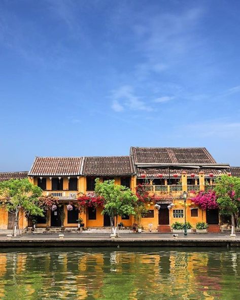 Vietnam Tourism Board on Instagram: “The UNESCO World Heritage Site of Hội An has long stolen the hearts of travellers with its charming Ancient Town and blissful beaches. Just…” Hoi An, Vietnam Beaches, Tyre City, Vietnam Photos, Vietnam Tourism, Tourism Services, Beautiful Vietnam, International Friends, 2024 Vision