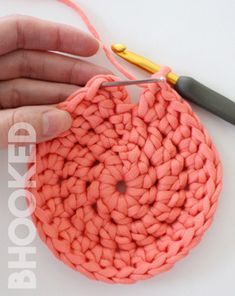 Amigurumi Patterns, Half Double Crochet In The Round, Crochet In Round Pattern, Magic Crochet Circle, How To Increase In Crochet Rounds, Crochet Round Hot Pads, How To Crochet In The Round, Crochet In The Round Tutorial, Crochet Round Blanket