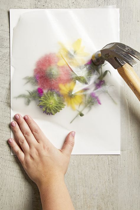 Pressing Flowers Onto Fabric, How To Paint With Flowers, Transfer Flowers To Paper, Flower Pressing On Paper, Diy Love Painting, Flower Smashing Fabric, Pound Flower Art, How To Dry Moss, New Home Cards Handmade Fabric