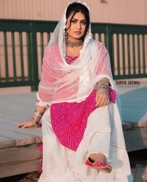 Sardar Fashion, Punjabi Models, Punjabi Outfits, Beautiful Indian Brides, Fashion Vocabulary, Suits Design, Punjabi Suit, Photo Pose For Man, Cute Couple Images