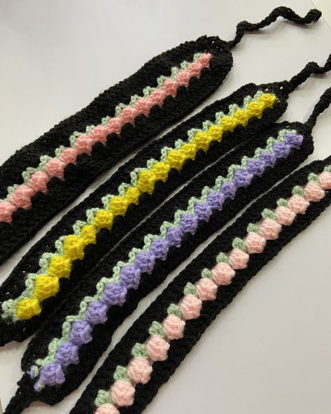 very easy to make crochet tulip stitch headbands, crochet project under 2 hours Tulip Headband Crochet, Crochet Tulip Stitch, Tulip Stitch, Crocheted Headbands, Tulip Crochet, Headbands Crochet, Crochet Bow Pattern, Easy Crochet Headbands, Crochet Tulip