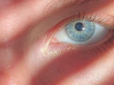 Blue Eyes Aesthetic, Vision Bored, Beautiful Eyes Color, Light Blue Eyes, Pretty Redhead, Eyes Color, Summer Poses, Fotos Aesthetic, Aesthetic Eyes