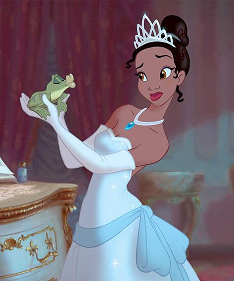 Disney To Change Princess Tiana's Skin Tone After Whitewashing Complaints For Wreck-It Ralph 2 #refinery29 https://www.refinery29.com/en-us/2018/09/210763/disney-will-change-princess-tiana-skin-tone Princess Tiana Birthday Party, Black Disney Princess, Dunia Disney, Tiana Disney, Tiana And Naveen, Princesa Tiana, Tema Disney, Image Princesse Disney, Disney Princess Tiana