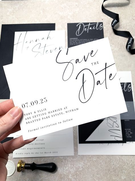 Monochrome Invitation Wedding, Wedding Favors Black And White, Black Themed Wedding Invitations, Wedding Invitations White And Black, Modern Simple Wedding Invitations Black And White, Black Invitation Wedding, Black And White Minimal Wedding, Minimalist Wedding Black And White, Black Tie Wedding Save The Date