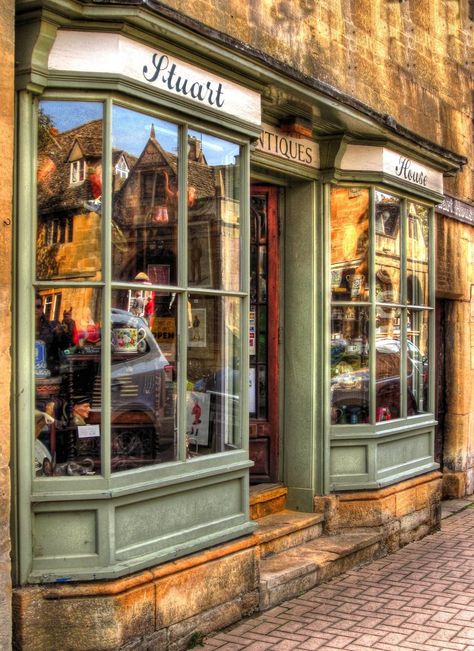 . Old Brick Building, Gloucestershire England, Vitrine Vintage, Chipping Campden, Bicycle Shop, Shop Windows, English Shop, Shop Fronts, Front Windows