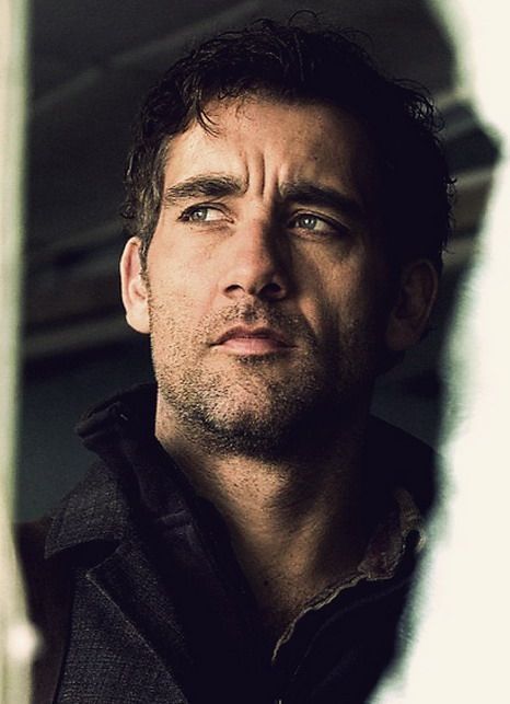 Clive Owen Coventry, Handsome Male Actors, Roi Arthur, Clive Owen, Hot Actors, British Actors, Most Beautiful Man, Male Beauty, Attractive Men