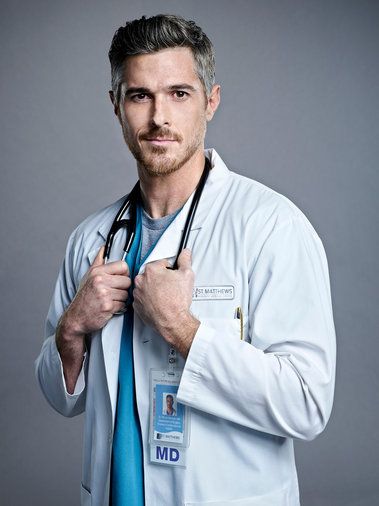 Dave Annable, Foto Doctor, Hot Doctor, Medical Photography, Doctor Outfit, Grey Hair Men, Dr Mike, Cast Photos, Male Doctor
