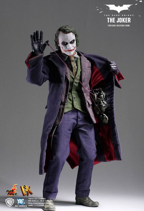 Joker figure by Hot Toys Hot Toys Collection, Dc Joker, Dc Action Figures, Dc Figures, Toy Garage, Der Joker, Batman Arkham Origins, Batman Action Figures, Joker Art