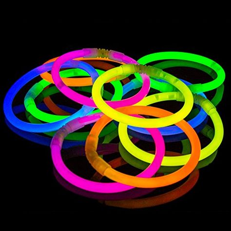 Glow Sticks Party, Apple Glasses, Glowing Glasses, Glow Stick Party, Glow Bracelets, Hen Party Bags, Bubble Maker, Cousin Birthday, Uv Black Light