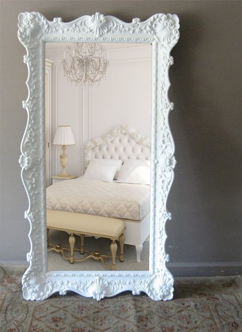 Love this for girls bedroom or bathroom Leaning Floor Mirror, Muebles Shabby Chic, Body Mirror, Decoration Originale, Bedroom Mirror, Design Del Prodotto, Style At Home, A Mirror, Dream Bedroom