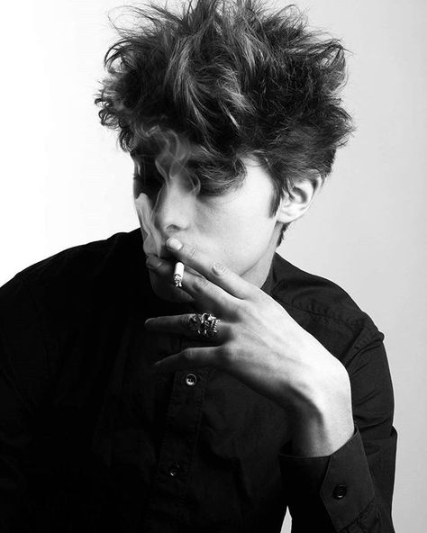 Sweet Smoke by @elisedarjo Male Models, Maxence Danet Fauvel, The Ancient Magus Bride, Bad Boy Aesthetic, Korean Boy, Timothee Chalamet, Poses For Men, Character Aesthetic, Bad Boys