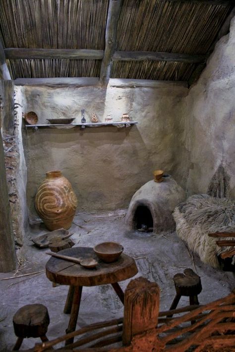 Natural Building, Wattle And Daub, Vatican Rome, Mud House, Cob House, Earth Homes, Earthship, Iron Age, Bronze Age