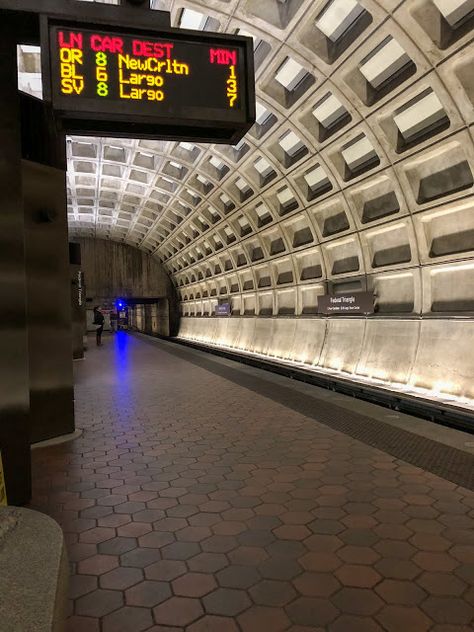 Walking Arizona: Washington DC Metro Station Washington Dc Museum Aesthetic, Dc College Aesthetic, Dc Metro Aesthetic, Dc Living Aesthetic, Georgetown Washington Dc Aesthetic, Living In Dc Aesthetic, Dc City Aesthetic, Dmv Aesthetic, American University Aesthetic