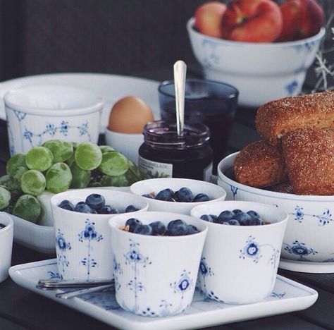 Royal Copenhagen. Blue Elements and Blue Fluted Plain Easter Breakfast Table, Royal Copenhagen China, Swedish Interior Design, Breakfast Table Setting, Copenhagen Blue, Danish Food, Tableware Design, Blue Pottery, Blue And White China