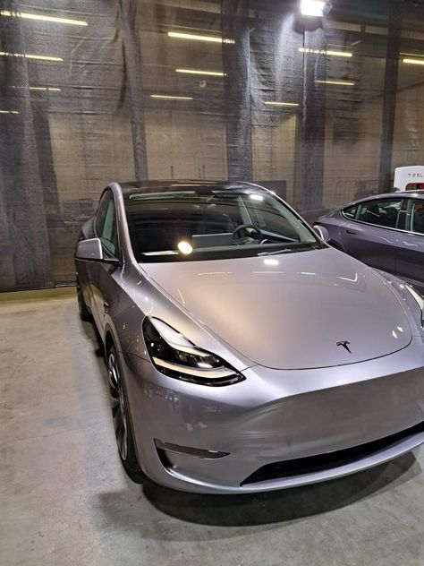 Tesla Model Y Wrap Colors, Tesla Y Wrap, Tesla Y Accessories, Tesla Y Model, Tesla Colors, Tesla Wrapped, Tesla Card, Car Manifestation, Tesla Car Models